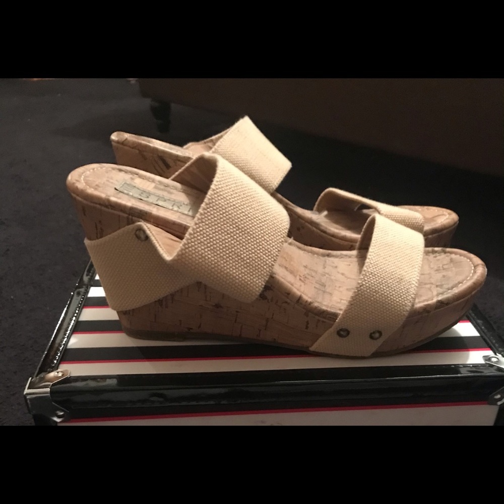 Esprit Wedges